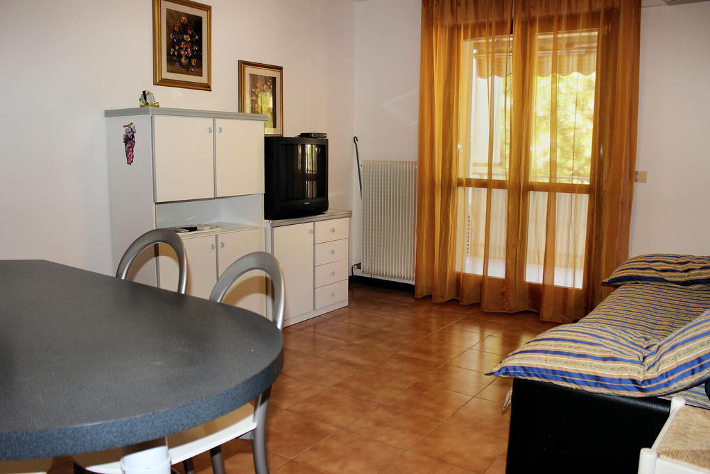 Appartamenti Elena Grado Habitación foto